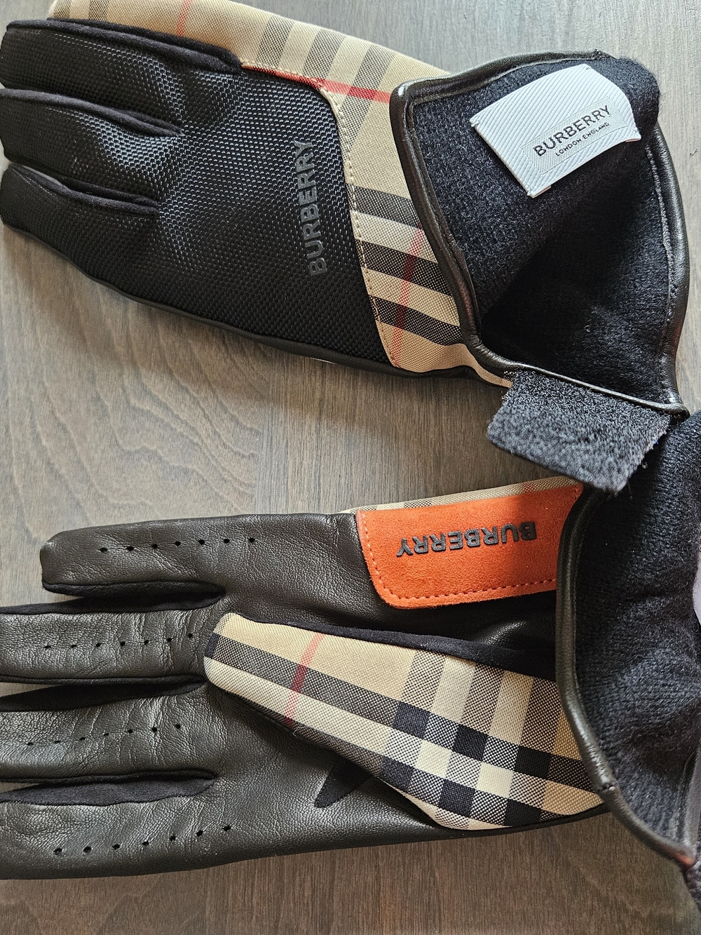 Burberry  Beige Check Gloves with Black Leather Trim - Picture 3 of 3
